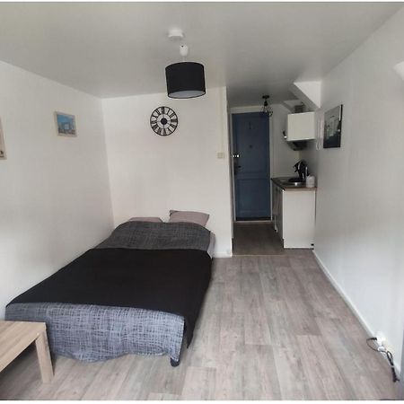 Studio Hypercentre A 2 Pas De La Gare Appart N°2 Ажан Екстериор снимка