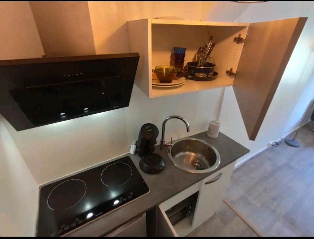 Studio Hypercentre A 2 Pas De La Gare Appart N°2 Ажан Екстериор снимка